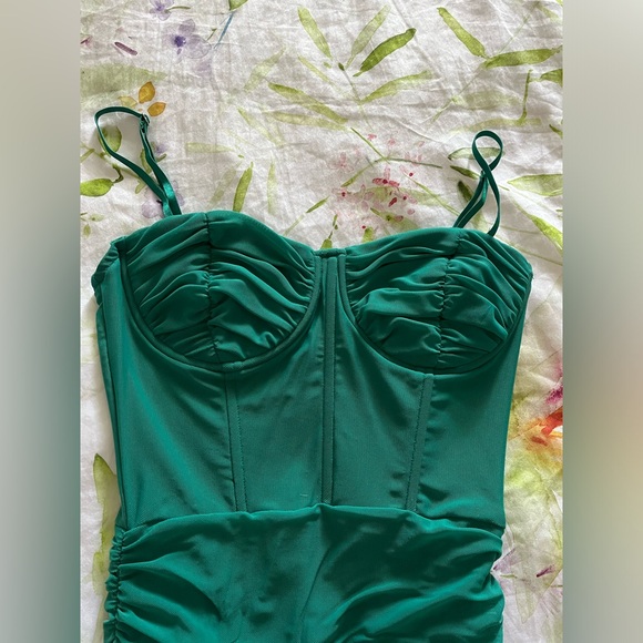 Rushed green mini dress from Simons, size S. Worn once, excellent condition. - Picture 2 of 4